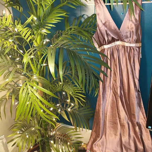 Jones New York Dresses & Skirts - Jones New York NWT dress intimates